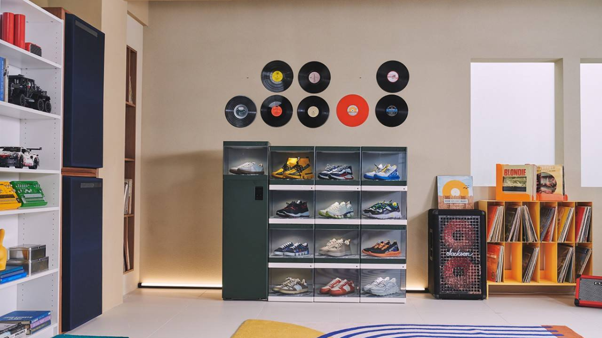 LG Styler ShoeCase