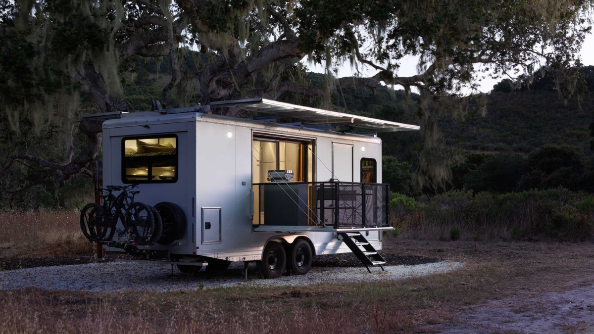 Living Vehicle HD24