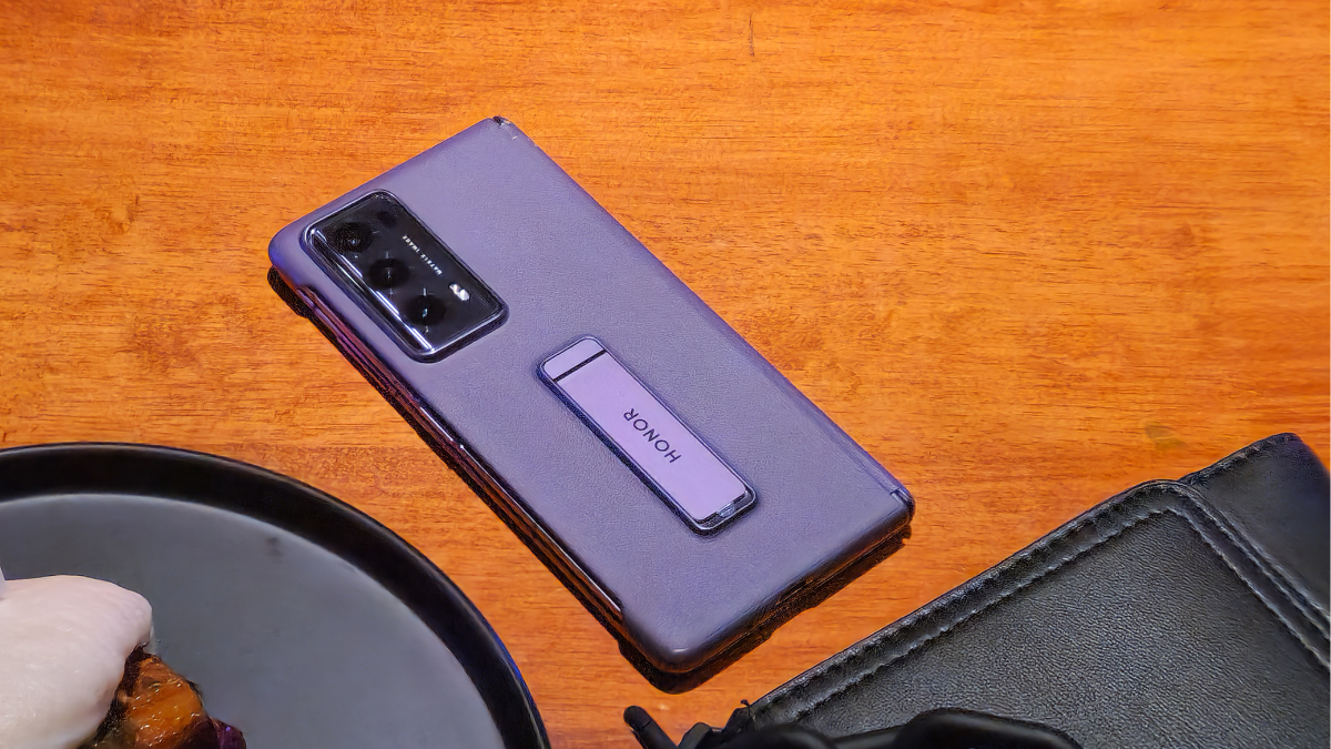 Honor magic V2 purple