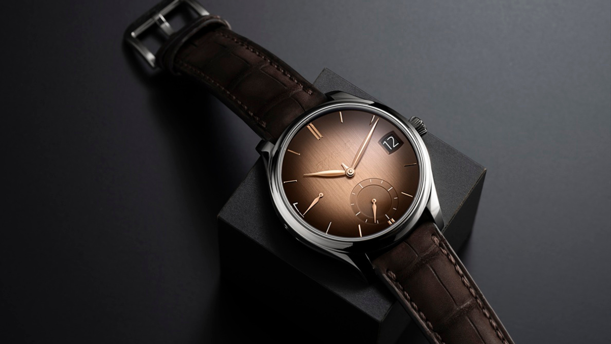 H. Moser & Cie. Endeavour Perpetual Calendar Smoked Salmon