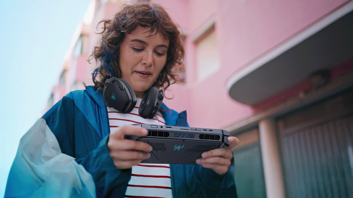 Acer launch predator atlas 8 Handheld Powered by Intel