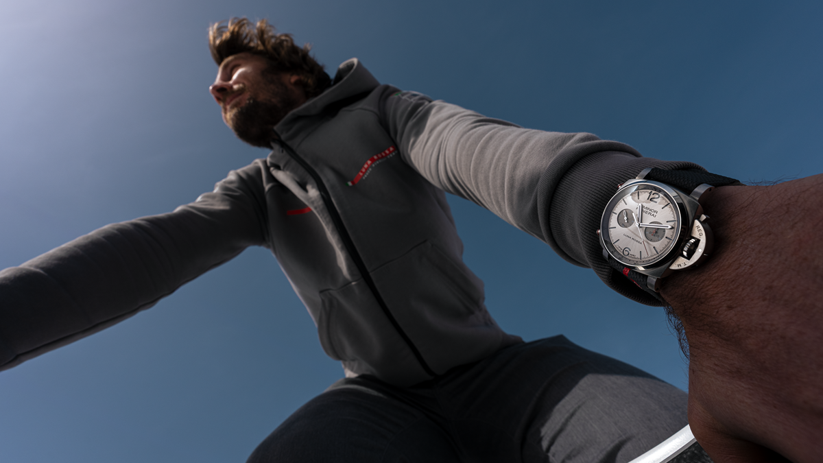 panerai-luminor-luna-rossa-timepieces