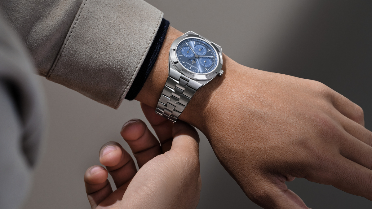 Vacheron Constantin Overseas Perpetual Calendar Ultra-Thin Azure Dial